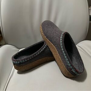 Haflinger GZ Wool Felt Clogs | Size 41 (US 10)